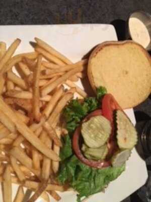 Steelhead Bar & Grille