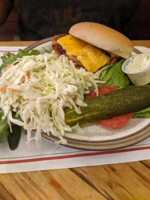 Harvey's 4th Street Grill