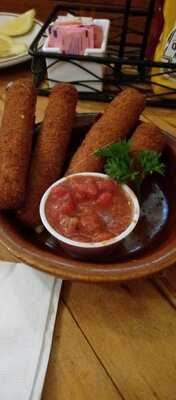 Harvey's 4th Street Grill