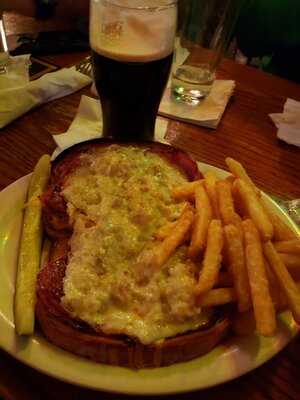 Murphy's Grand Irish Pub