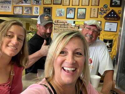 Dad's Favorites Deli