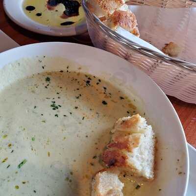 Mezza Luna Pasta & Seafood Marietta