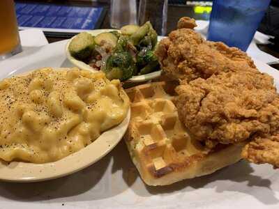 Winchell's Restaurant & Sports