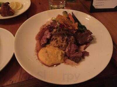 The Point Restaurant And Lounge