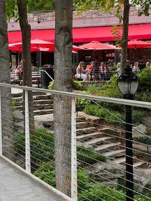 Passerelle French Bistro