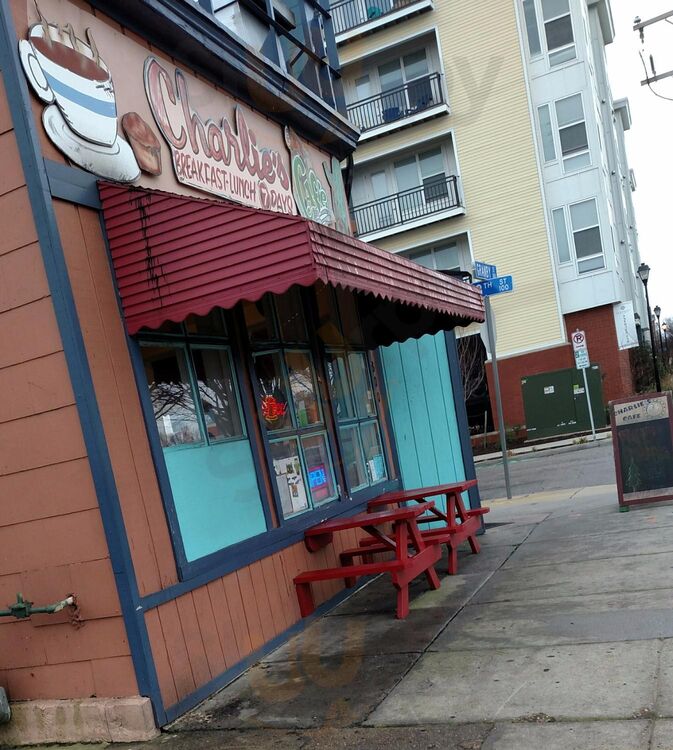Charlie's Cafe