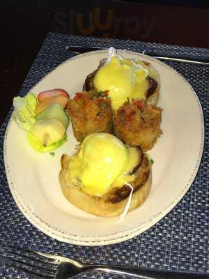 The Lake Chalet Seafood Bar & Grill