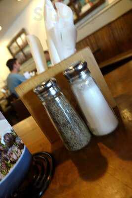 Taziki's Mediterranean Cafe - Colonnade