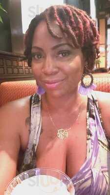 Bleu Restaurant & Bar