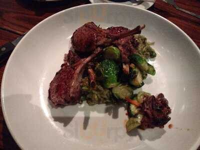 Bleu Restaurant & Bar