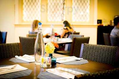 Zinnia Cafe & Events