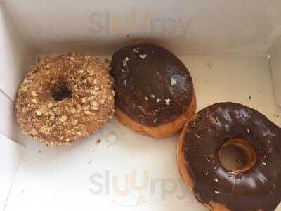 Tip Top Donuts