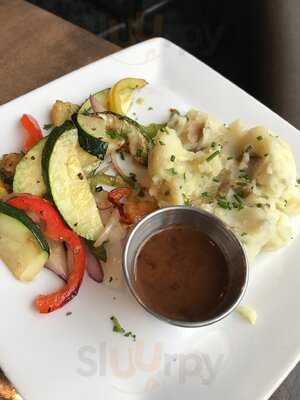 Twigs Bistro And Martini Bar