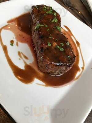 Twigs Bistro And Martini Bar