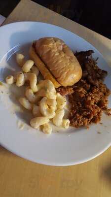 Salty's Bbq & Catering