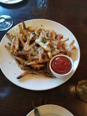 Bistro By The Tracks