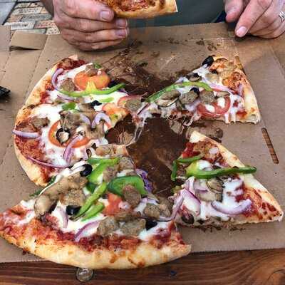 Goodfellas Pizzeria - Mill St.