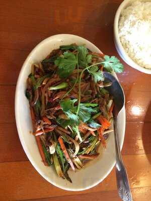 Gordy's Sichuan Cafe