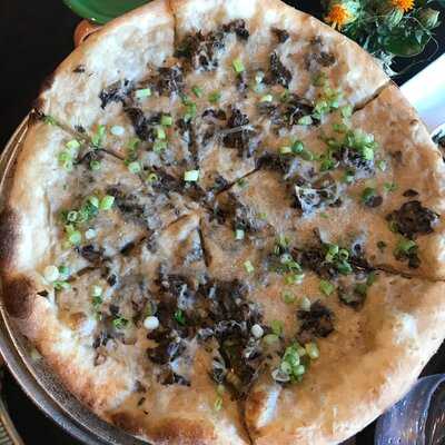 Allie's Vegan Pizzeria & Cafe