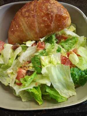 California Dreaming Restaurant & Bar