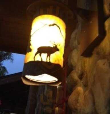 Twin Peaks Restaurant