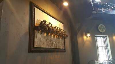 Erin's Snug Irish Pub