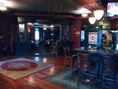 Erin's Snug Irish Pub