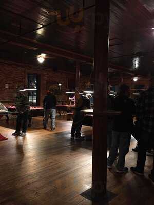 Barley's Taproom And Pizzeria