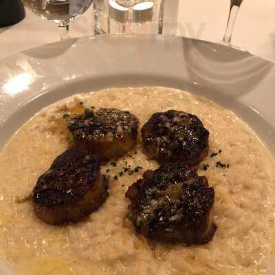 Bricks Restaurant & Wine Bar