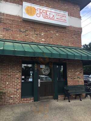 Kiki's Chicken & Waffles
