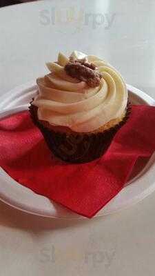 Lavender Moon Cupcakery