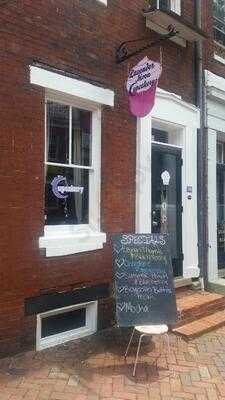 Lavender Moon Cupcakery