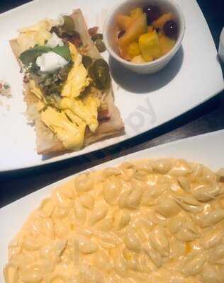 Early Bird Breakfast Pub