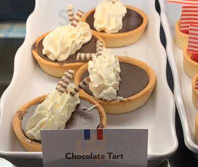 La Madeleine French Bakery