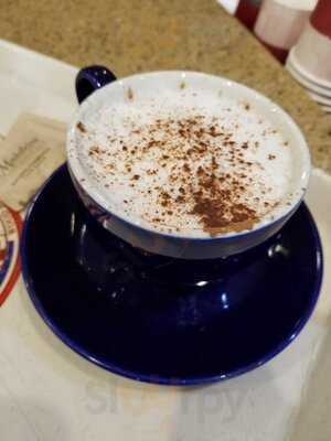 La Madeleine French Bakery