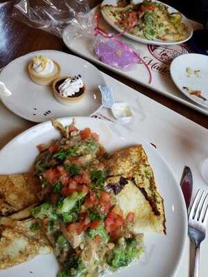 La Madeleine French Bakery