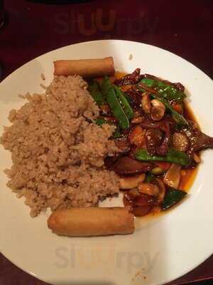 Great Wall Chinese & Shiro Sushi Bar