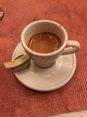 Aunt Butchies Of Brooklyn