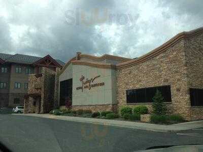 Twigs Bistro And Martini Bar