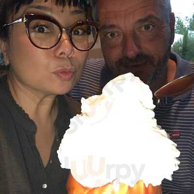 Sammy's Restaurant & Bar