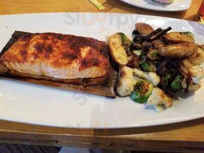 California Pizza Kitchen Macarthur Center