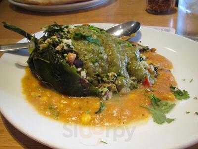 California Pizza Kitchen Macarthur Center