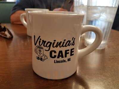 Virginia's Travelers Cafe And Motel