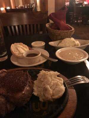 Wonder Bar Steakhouse