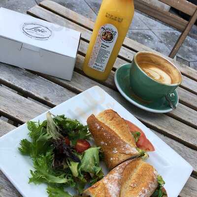 Loic Bakery Cafe Bar