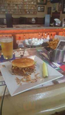 Burger Tavern 77