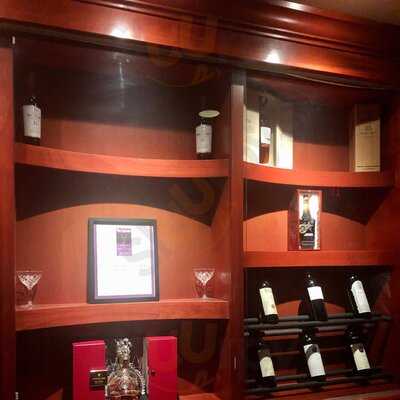 Fleming's Prime Steakhouse & Wine Bar