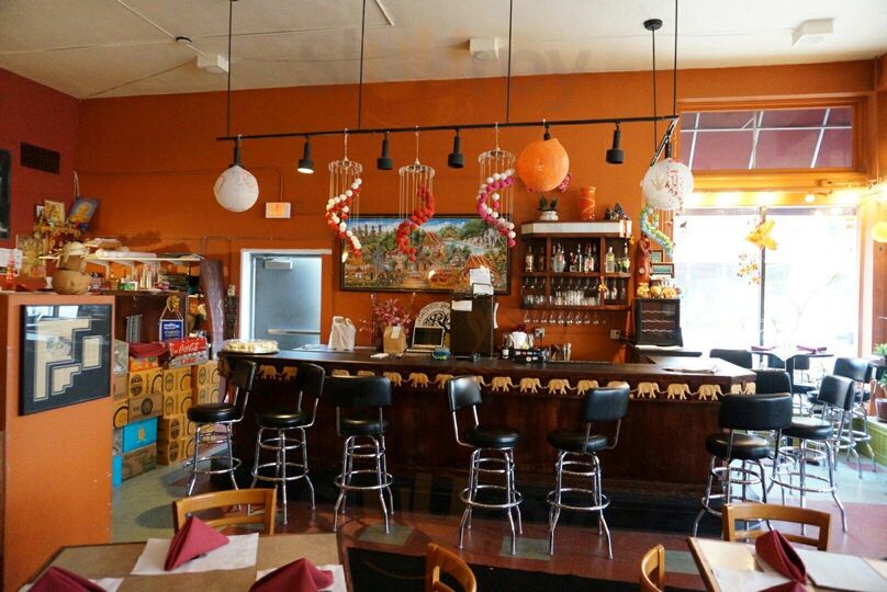 Lao Laan-xang Restaurant