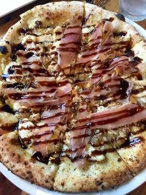 Flatbread Neapolitan Pizzeria