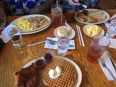 Roscoe's House Of Chicken & Waffles
